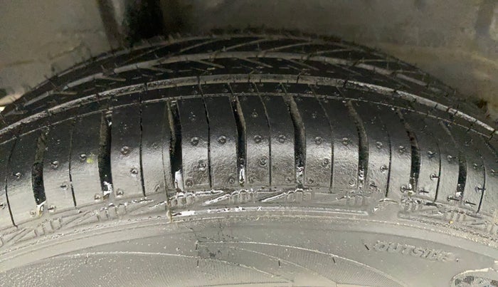 2018 Honda Amaze 1.2L I-VTEC S, Petrol, Manual, 75,658 km, Right Rear Tyre Tread