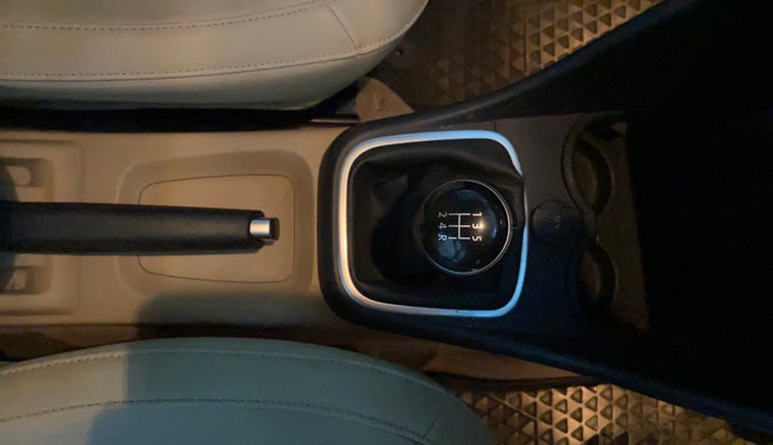 2018 Volkswagen Ameo HIGHLINE PLUS 1.0L 16 ALLOY, Petrol, Manual, 8,343 km, Gear Lever