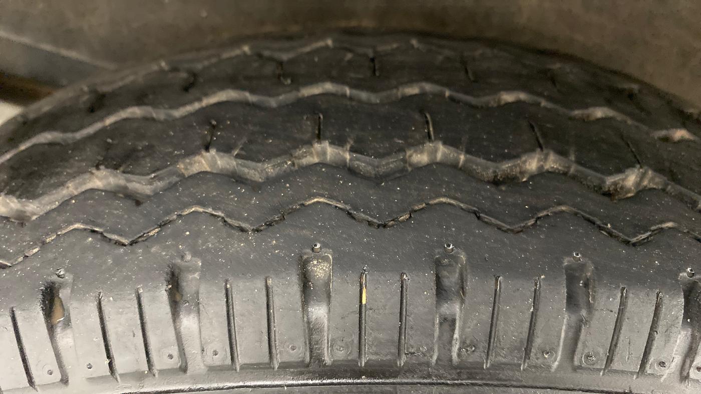 2018 Maruti OMNI E 8 STR, Petrol, Manual, 16,844 km, Right Rear Tyre Tread