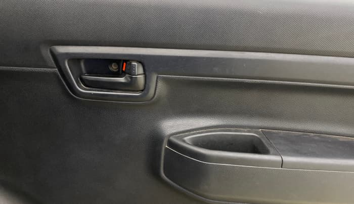 2019 Maruti S PRESSO VXI+, Petrol, Manual, 43,840 km, Driver Side Door Panels Control