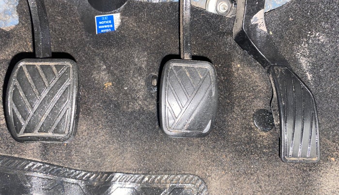 2015 Maruti Swift ZDI, Diesel, Manual, 83,737 km, Pedals