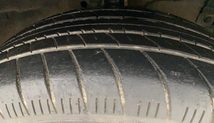 2012 Maruti Swift Dzire ZXI, Petrol, Manual, 1,08,955 km, Right Front Tyre Tread