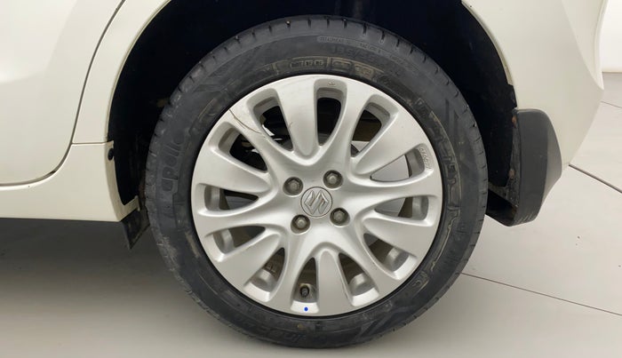 2015 Maruti Baleno ALPHA PETROL 1.2, Petrol, Manual, 61,855 km, Left Rear Wheel