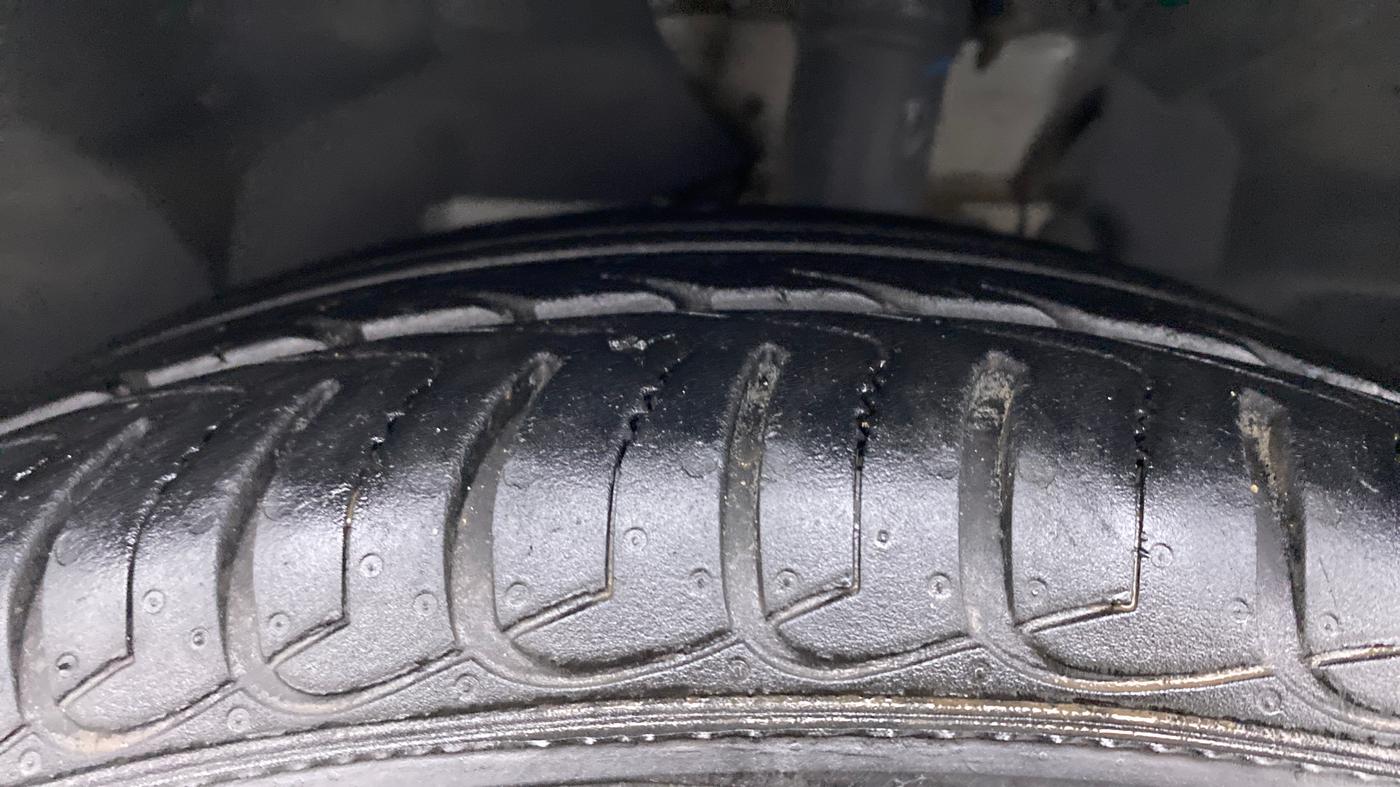 2020 Ford Ecosport 1.5 TITANIUM PLUS TI VCT AT, Petrol, Automatic, 13,554 km, Left Front Tyre Tread