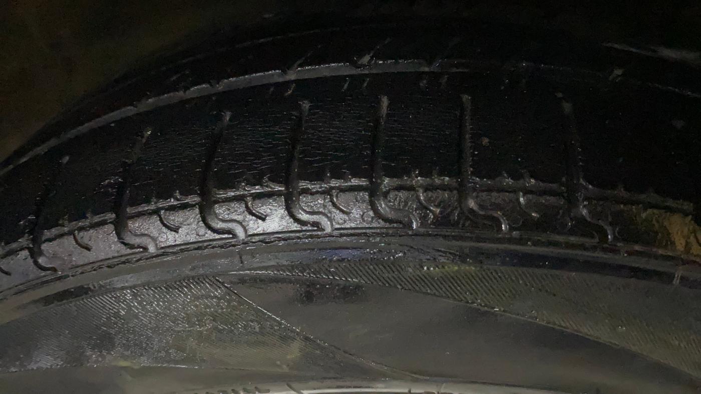2020 Maruti Ciaz ALPHA 1.5 SHVS PETROL, Petrol, Manual, 1,06,322 km, Right Front Tyre Tread