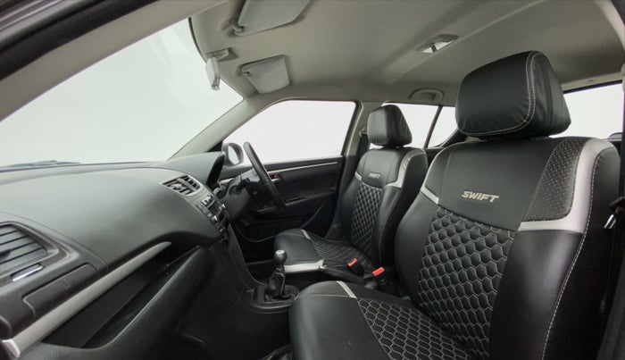 2017 Maruti Swift VXI, Petrol, Manual, 58,683 km, Right Side Front Door Cabin