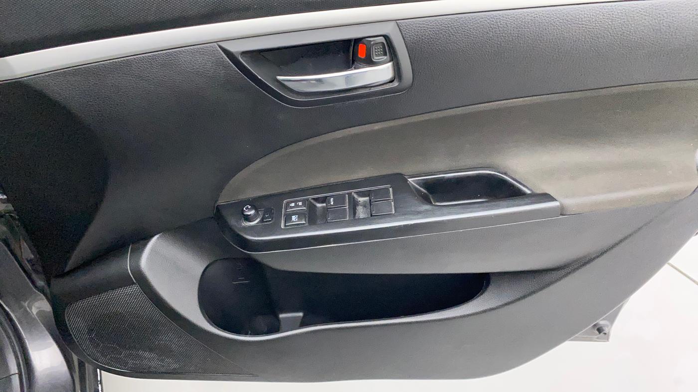 2017 Maruti Swift VXI, Petrol, Manual, 58,683 km, Driver Side Door Panels Control