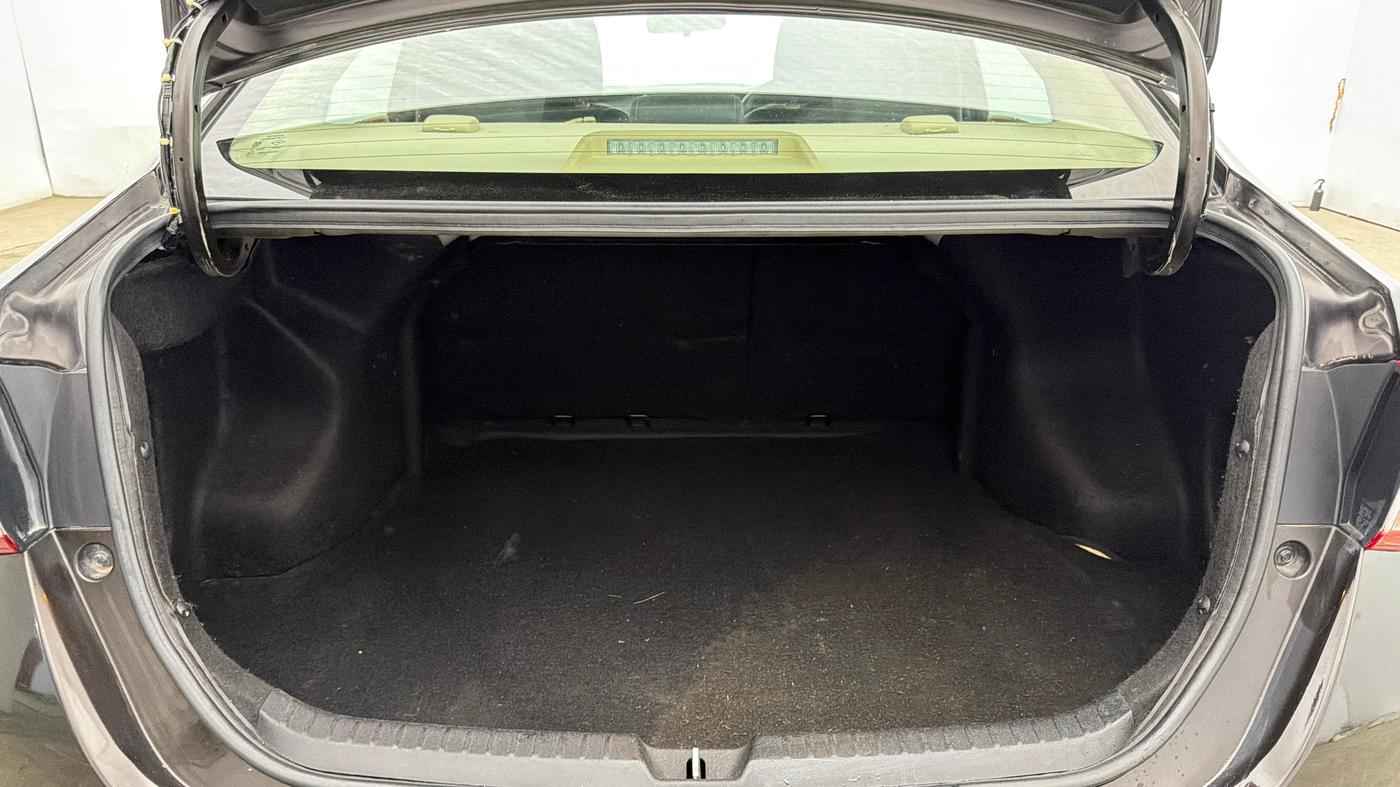 2019 Toyota YARIS G CVT, Petrol, Automatic, 52,425 km, Boot Inside