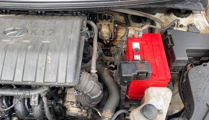 2017 Hyundai Xcent SX 1.2, Petrol, Manual, 79,971 km, Engine View - Left