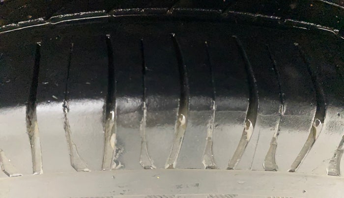 2017 Hyundai Xcent SX 1.2, Petrol, Manual, 79,971 km, Left Rear Tyre Tread