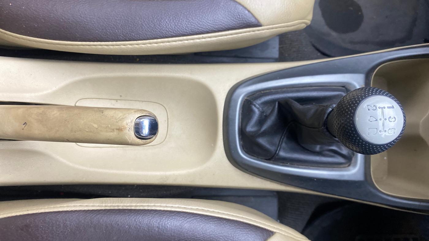2013 Honda City 1.5L I-VTEC V MT, Petrol, Manual, 89,611 km, Gear Lever