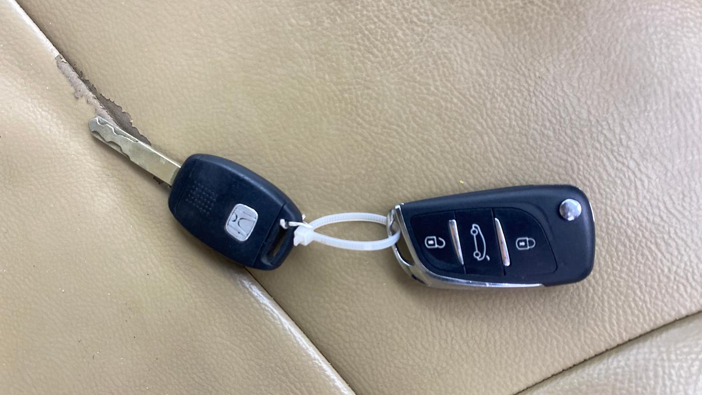 2013 Honda City 1.5L I-VTEC V MT, Petrol, Manual, 89,611 km, Key Close Up