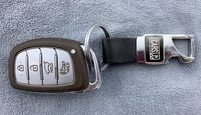2019 Hyundai VENUE 1.0 TURBO GDI SX+ AT, Petrol, Automatic, 57,801 km, Key Close Up