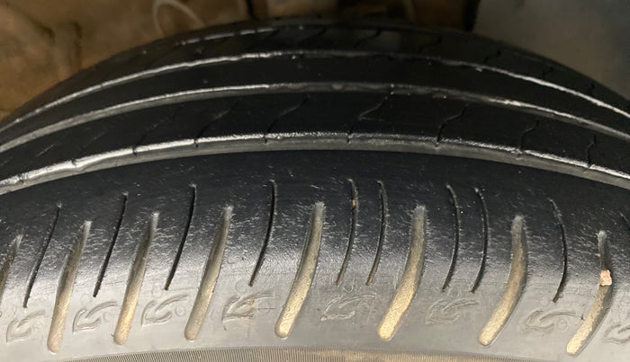 2019 Hyundai VENUE 1.0 TURBO GDI SX+ AT, Petrol, Automatic, 19,031 km, Right Front Tyre Tread