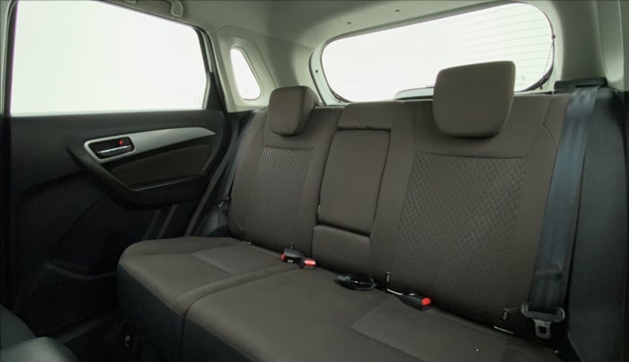 2020 Toyota URBAN CRUISER PREMIUM MT, Petrol, Manual, 17,004 km, Right Side Rear Door Cabin