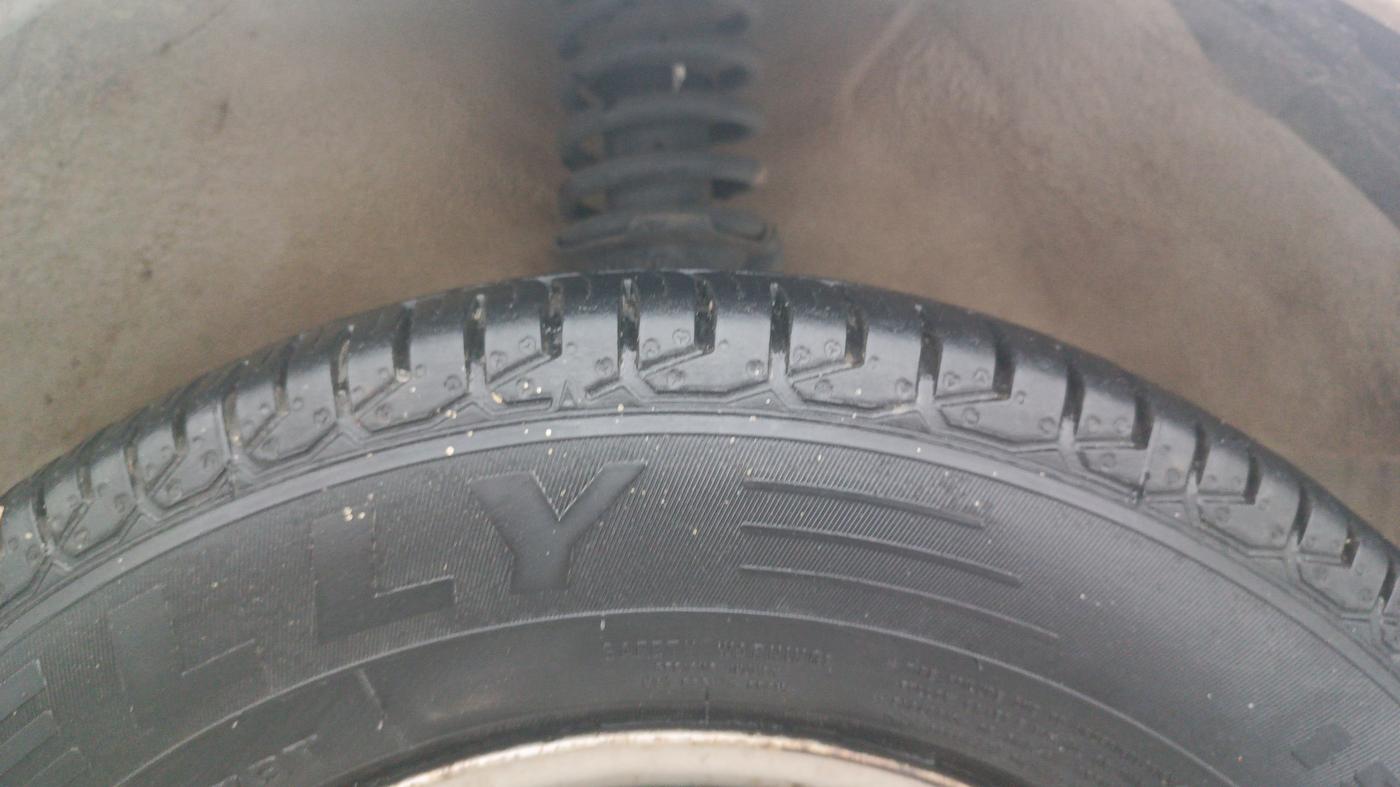 2018 Maruti Eeco 5 STR WITH A/C+HTR, Petrol, Manual, 55,027 km, Right Front Tyre Tread