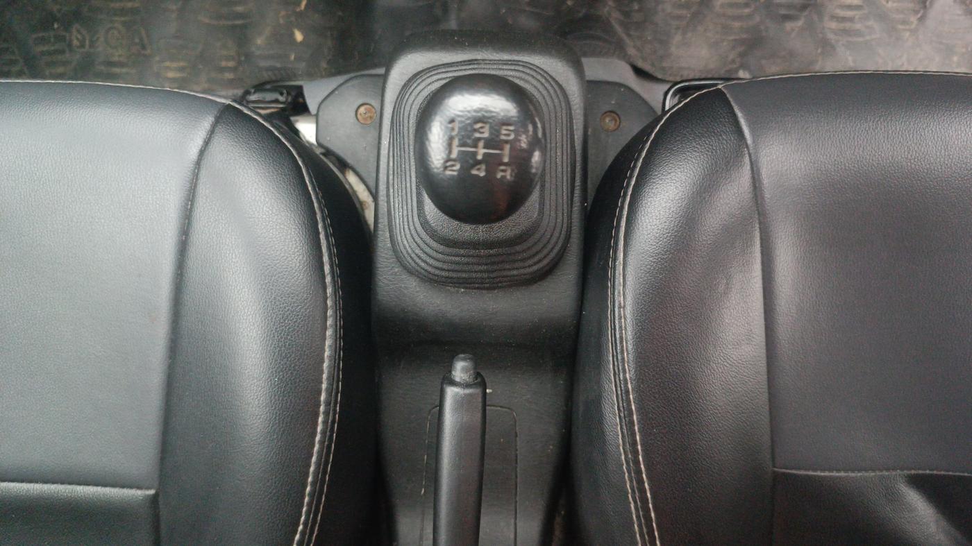 2018 Maruti Eeco 5 STR WITH A/C+HTR, Petrol, Manual, 55,027 km, Gear Lever