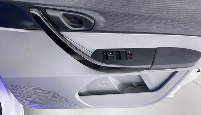 2020 Tata Tiago XT 1.2 REVOTRON, Petrol, Manual, 15,356 km, Driver Side Door Panels Control