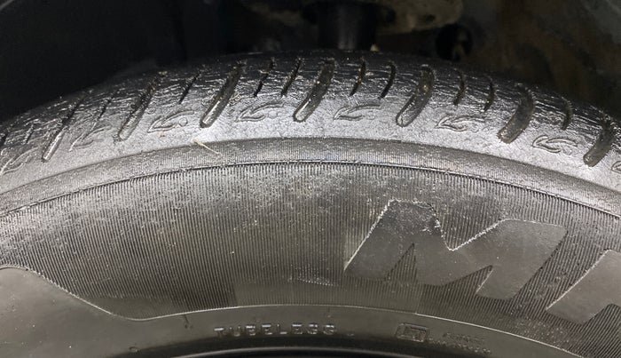 2021 Maruti Baleno DELTA PETROL 1.2, Petrol, Manual, 62,097 km, Left Front Tyre Tread