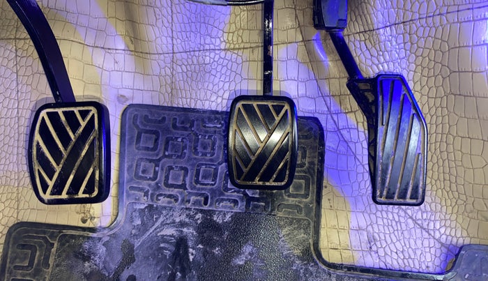 2019 Maruti Ertiga VXI SHVS, Petrol, Manual, 43,938 km, Pedals