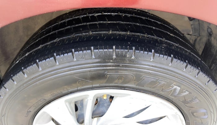2019 Maruti Ertiga VXI SHVS, Petrol, Manual, 43,938 km, Right Front Tyre Tread