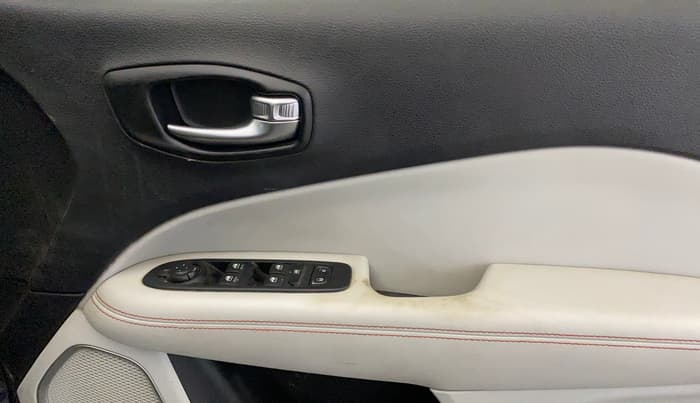 2017 Jeep Compass LIMITED (O) 1.4 PETROL AT, Petrol, Automatic, 62,071 km, Driver Side Door Panels Control