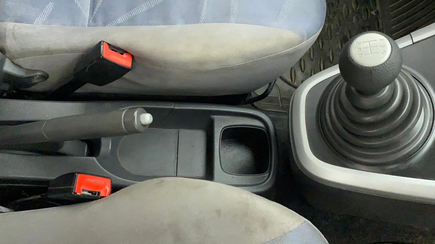 2012 Maruti Ritz VXI, Petrol, Manual, 53,625 km, Gear Lever