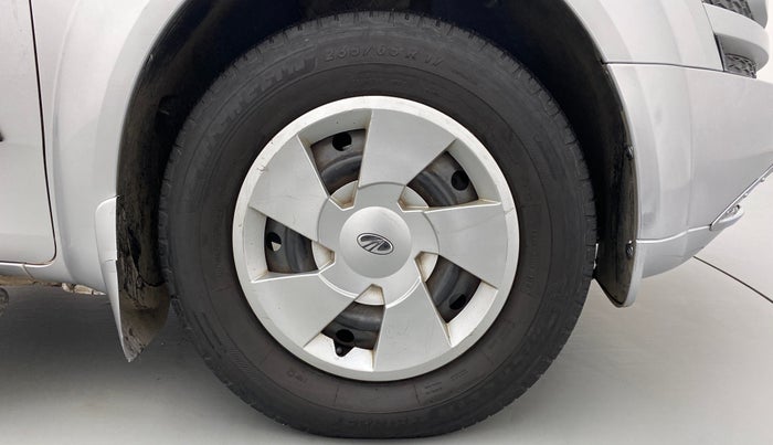 2014 Mahindra XUV500 W4, Diesel, Manual, 88,808 km, Right Front Wheel