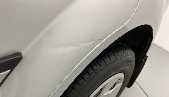 2014 Mahindra XUV500 W4, Diesel, Manual, 88,808 km, Rear left door - Slightly dented