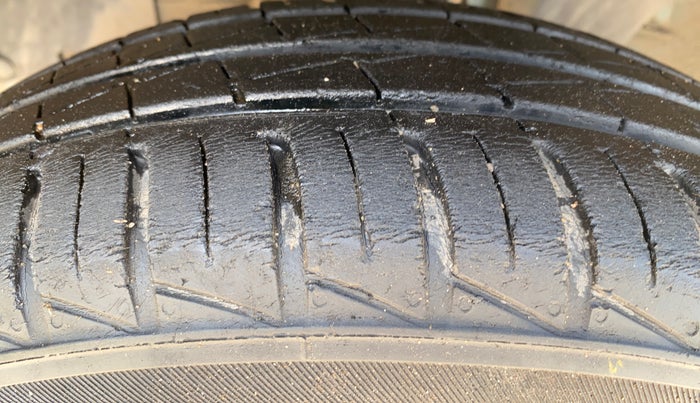 2020 Renault Kwid NEOTECH RXL 1.0 MT, Petrol, Manual, 20,948 km, Left Front Tyre Tread