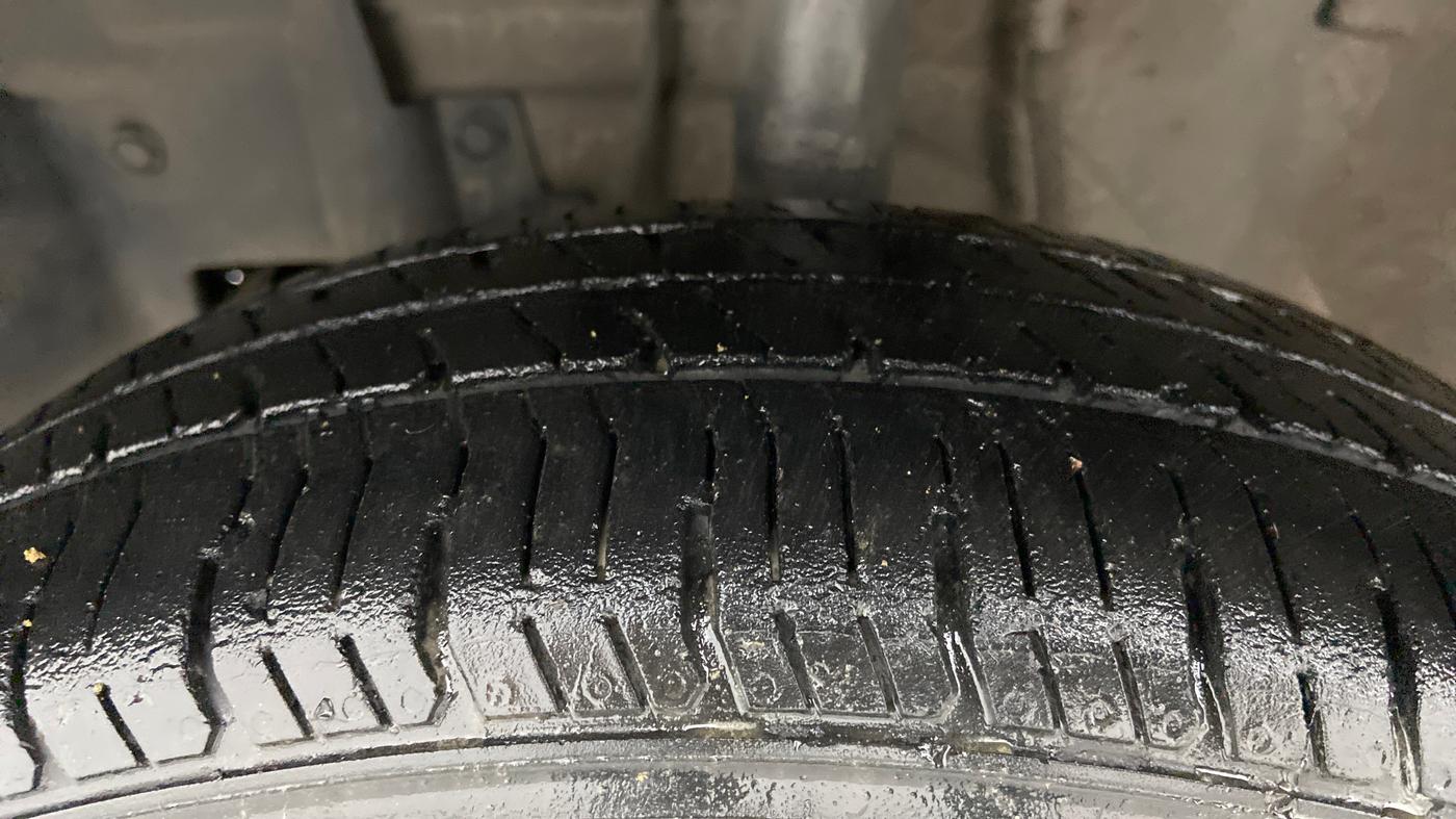 2015 Datsun Go T, Petrol, Manual, 57,988 km, Left Front Tyre Tread