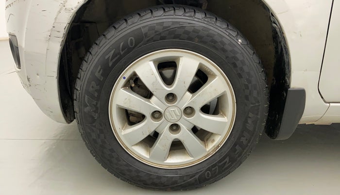 2010 Maruti Ritz ZXI, Petrol, Manual, 70,505 km, Left Front Wheel