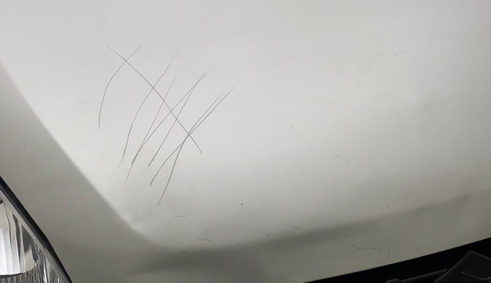 2010 Maruti Ritz ZXI, Petrol, Manual, 70,505 km, Bonnet (hood) - Minor scratches