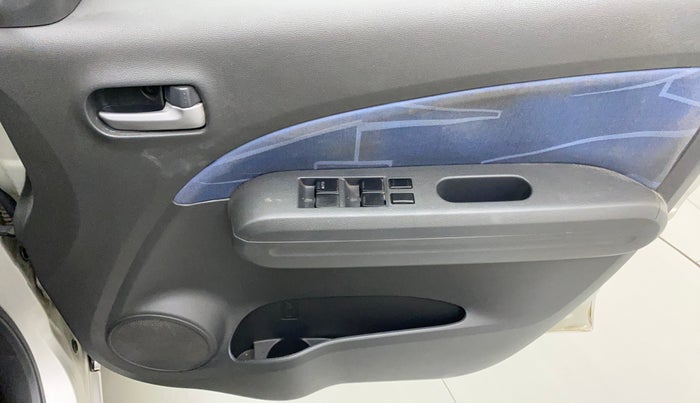 2010 Maruti Ritz ZXI, Petrol, Manual, 70,505 km, Driver Side Door Panels Control