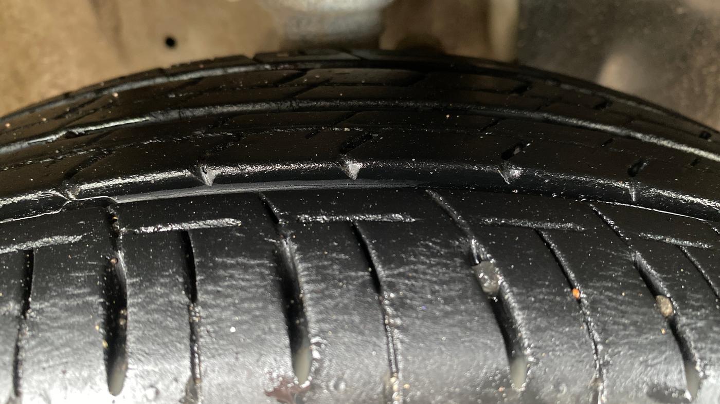 2017 Maruti IGNIS ALPHA 1.2, Petrol, Manual, 47,633 km, Right Front Tyre Tread
