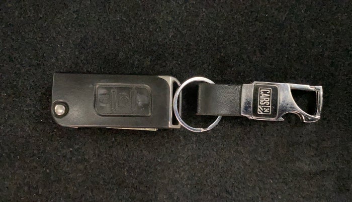2019 Mahindra XUV500 W5, Diesel, Manual, 30,127 km, Key Close Up