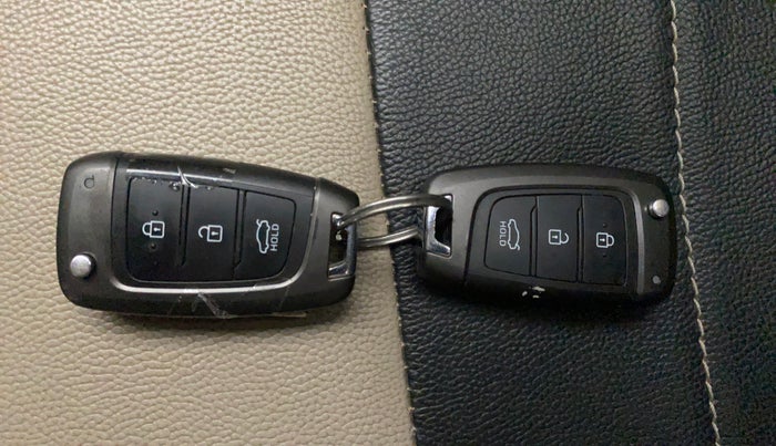 2018 Hyundai Verna 1.6 EX VTVT AT, Petrol, Automatic, 47,804 km, Key Close Up