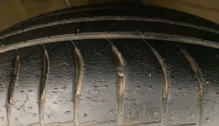 2019 Hyundai NEW SANTRO SPORTZ AMT, Petrol, Automatic, 35,855 km, Right Front Tyre Tread