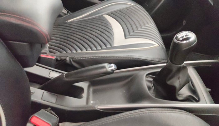 2019 Maruti Baleno DELTA PETROL 1.2, Petrol, Manual, 85,854 km, Gear Lever