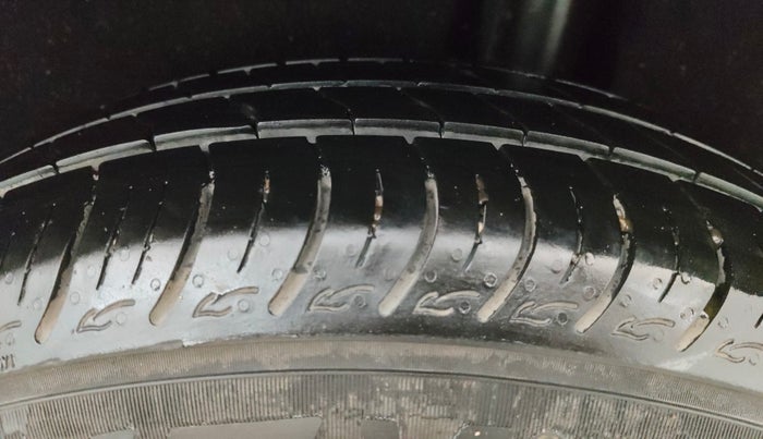 2019 Maruti Baleno DELTA PETROL 1.2, Petrol, Manual, 85,854 km, Left Rear Tyre Tread