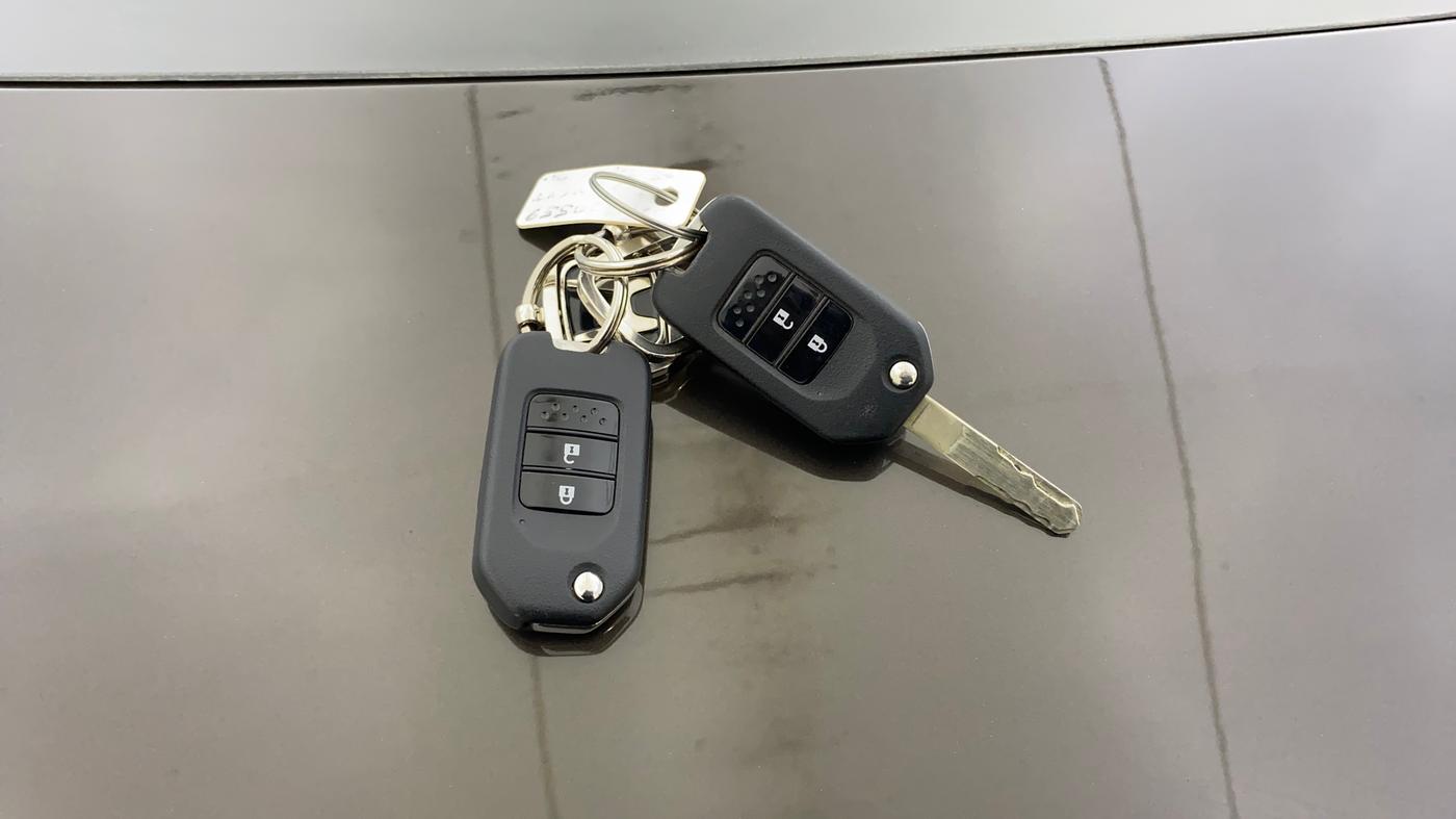 2021 Honda Jazz 1.2L I-VTEC V CVT, Petrol, Automatic, 16,250 km, Key Close Up