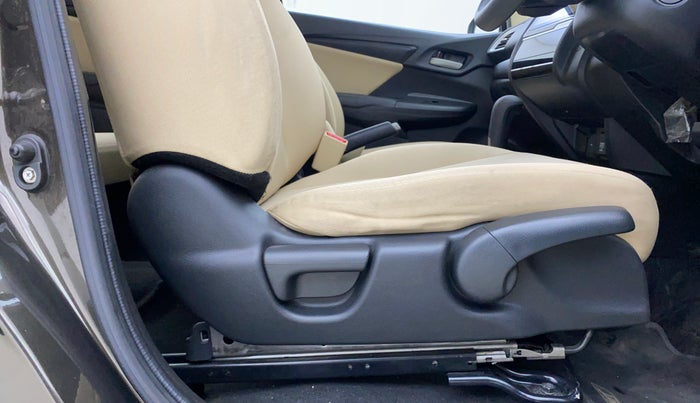 2021 Honda Jazz 1.2L I-VTEC V CVT, Petrol, Automatic, 16,326 km, Driver Side Adjustment Panel