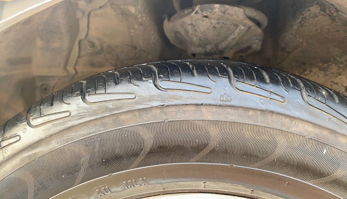 2017 Maruti Celerio ZXI AMT (O), Petrol, Automatic, 91,381 km, Left Front Tyre Tread