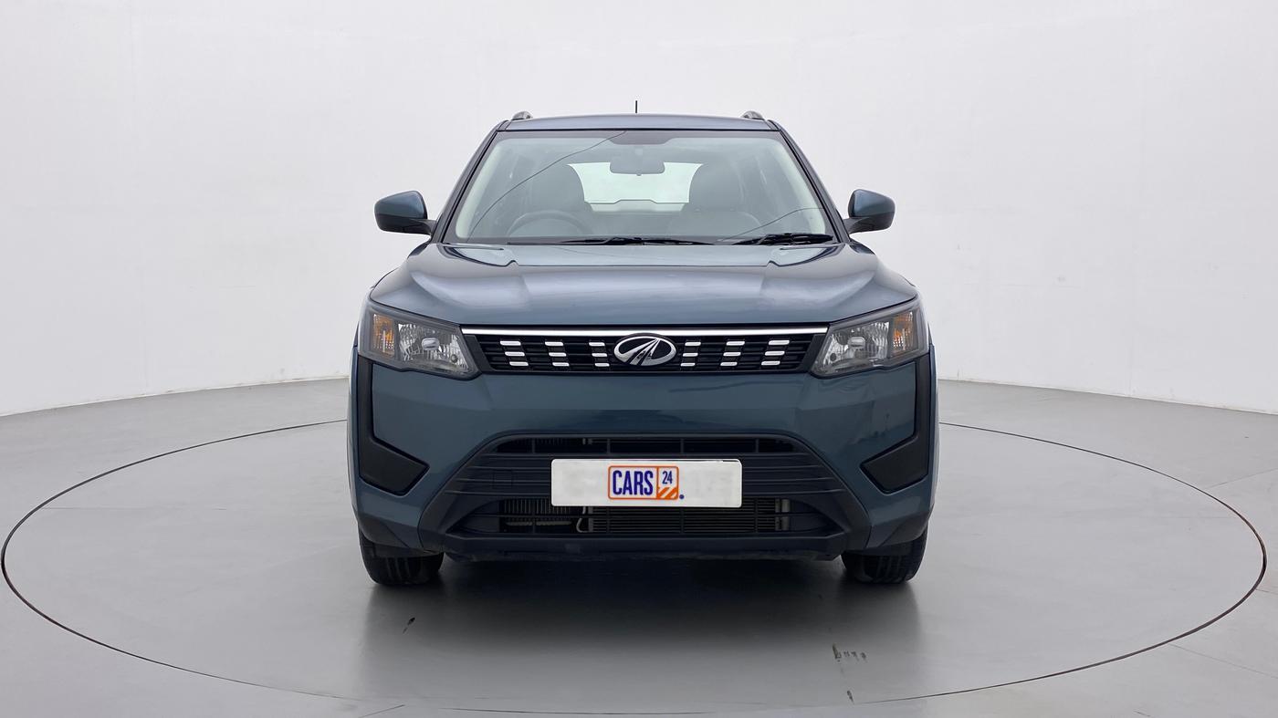 2022 Mahindra XUV300 W6 AT, Diesel, Automatic, 4,486 km, Front