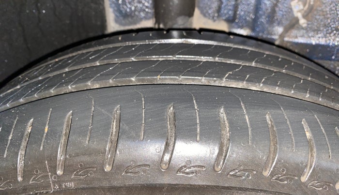 2024 Tata ALTROZ XZA Lux, Petrol, Automatic, 12,097 km, Right Rear Tyre Tread