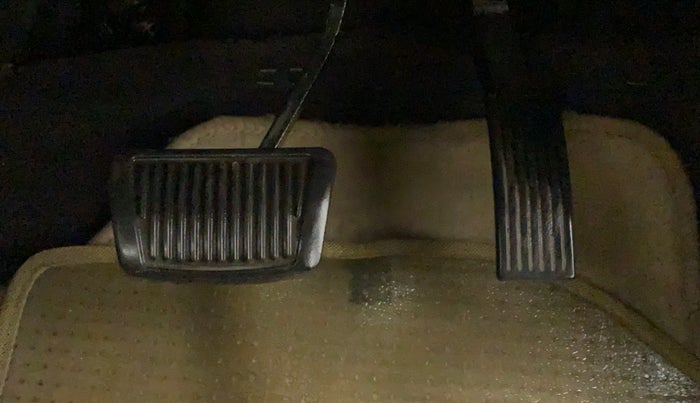 2013 Hyundai Verna FLUIDIC 1.6 VTVT SX OPT AT, Petrol, Automatic, 56,110 km, Pedals