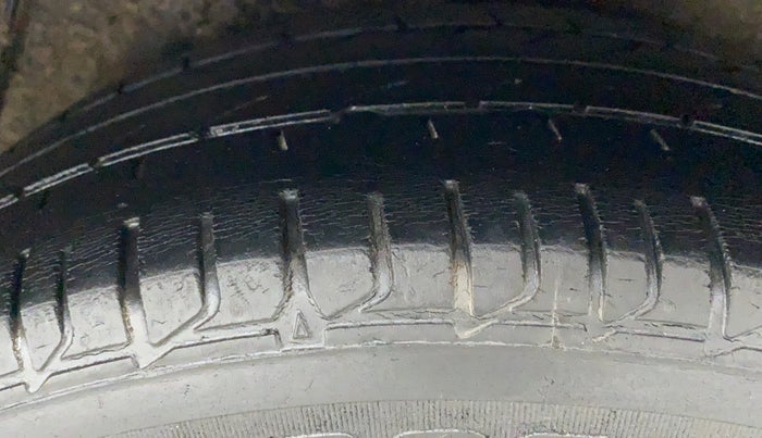 2013 Hyundai Verna FLUIDIC 1.6 VTVT SX OPT AT, Petrol, Automatic, 56,110 km, Left Rear Tyre Tread