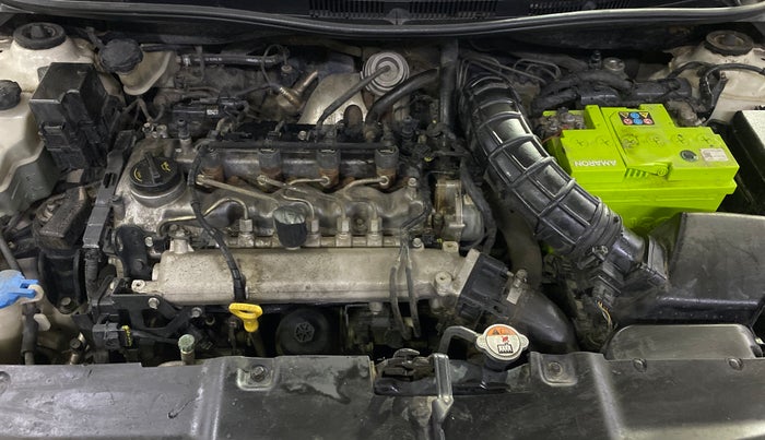 2014 Hyundai Verna FLUIDIC 1.6 CRDI SX, Diesel, Manual, 1,11,484 km, Engine View