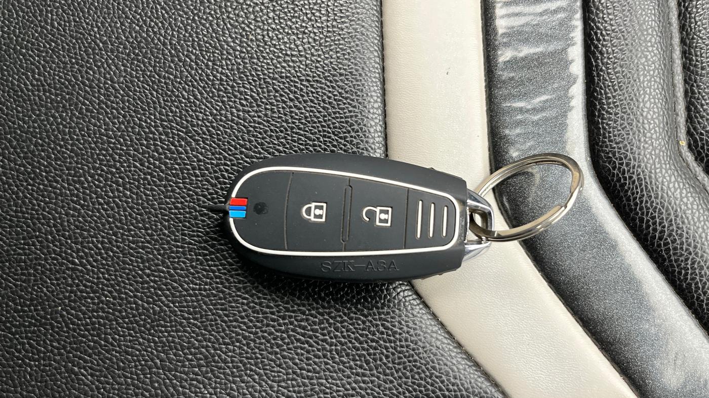 2021 Maruti Vitara Brezza ZXI PLUS DUAL TONE, Petrol, Manual, 70,469 km, Key Close Up