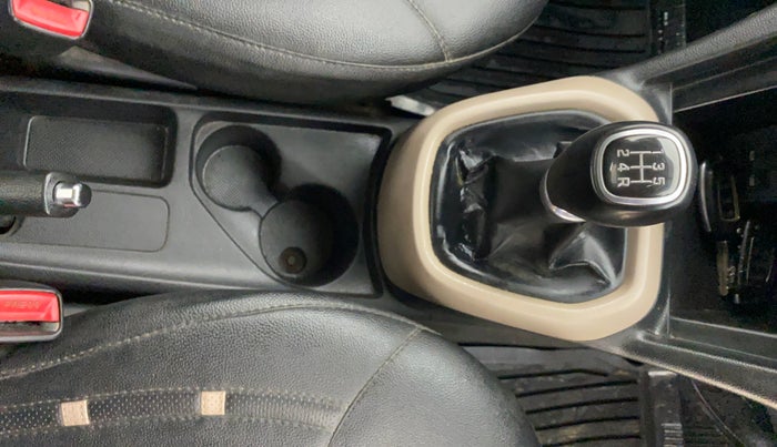 2014 Hyundai Xcent S 1.2, CNG, Manual, 85,548 km, Gear Lever